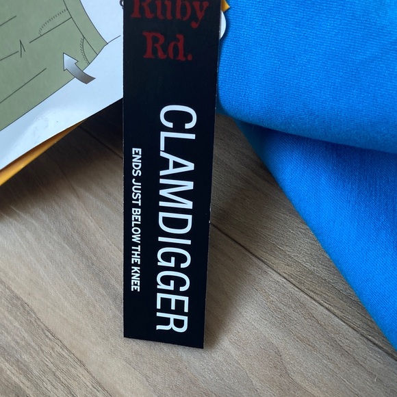 Ruby rd pull on Capri pant slimming contour waistband lagoon blue 22W - Picture 4 of 16